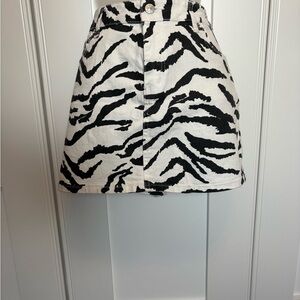 Ashley Mason Black and White Animal Print Mini Skirt
